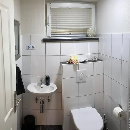 Schoene Mit Garten Beim Outletcenter 5 Km * Boostedt