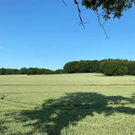Schoene Mit Garten Beim Outletcenter 5 Km