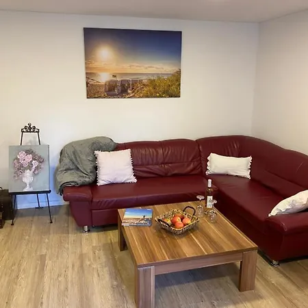 Schoene Mit Garten Beim Outletcenter 5 Km Lejlighed