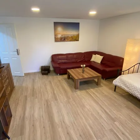 Schoene Mit Garten Beim Outletcenter 5 Km Boostedt