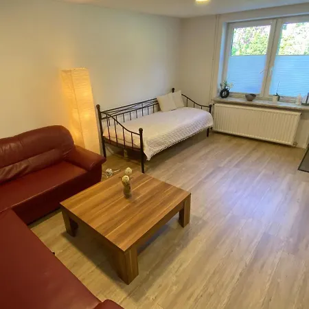 Apartment Schoene Mit Garten Beim Outletcenter 5 Km Boostedt