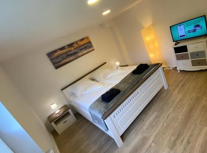 Schoene Mit Garten Beim Outletcenter 5 Km Boostedt